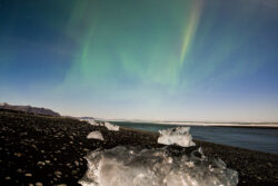 Faint aurora under a full moon at 'diamond beach' 7 dsc 0583
