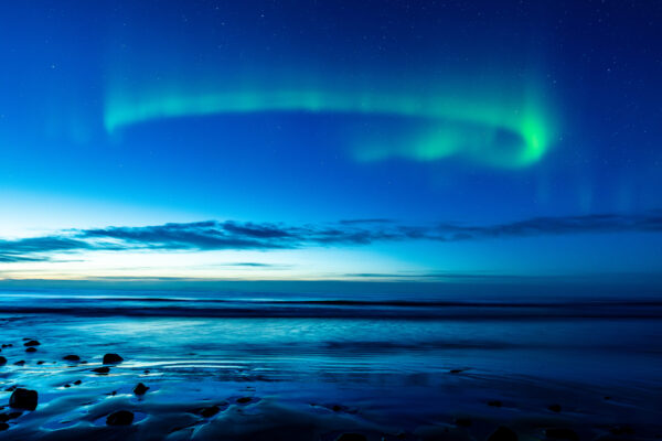 Green halo aurora over the beach at dusk dsc 4392